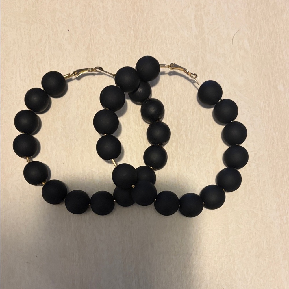 Chic Matte Black Beaded Bracelet
